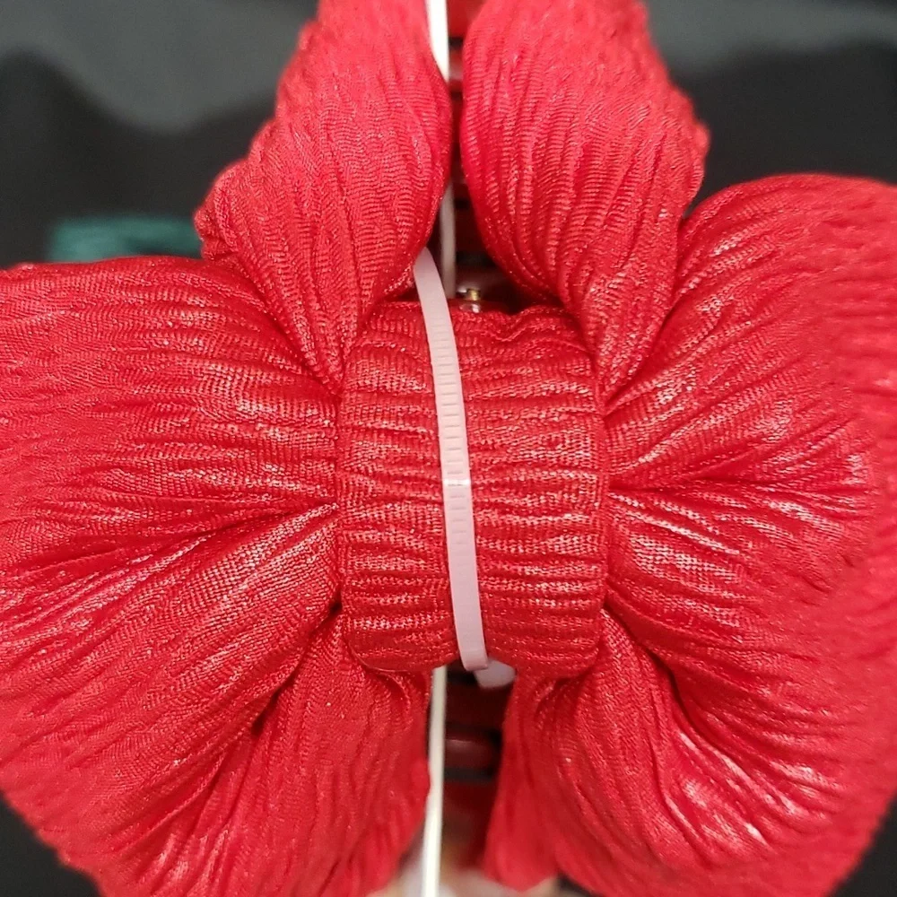 Sunday State NWT Set of 2 Red and Green Crinkle Bow Clips